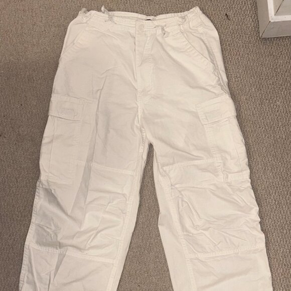 Brandy Melville, White Relaxed Cargo Pants - Picture 1 of 6